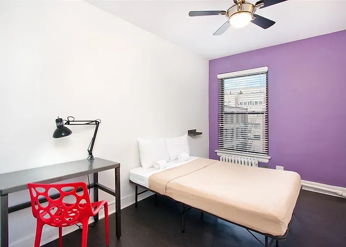Hostel Getaway Chicago