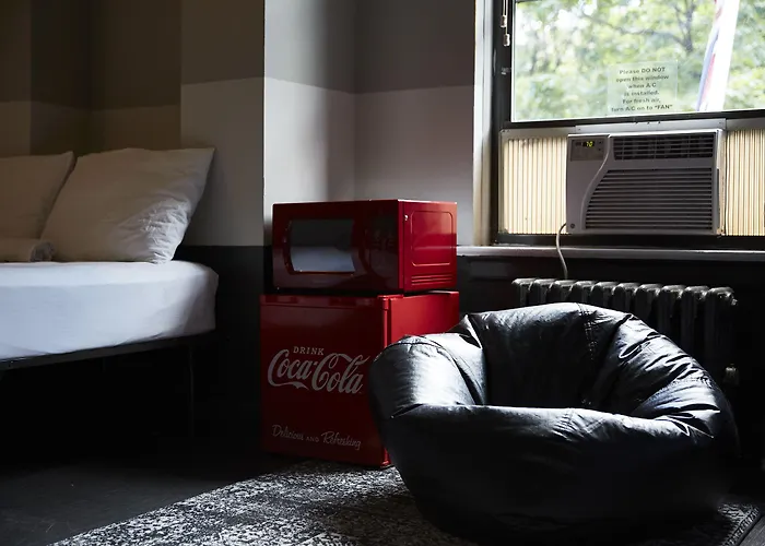Getaway Hostel *