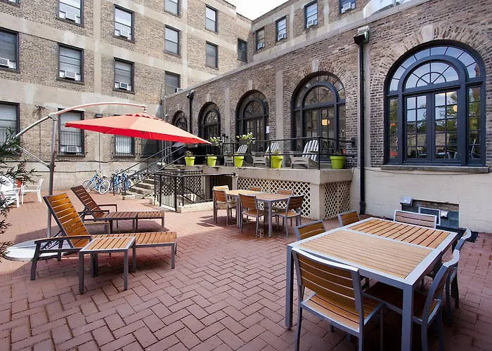 Hostel Getaway Chicago