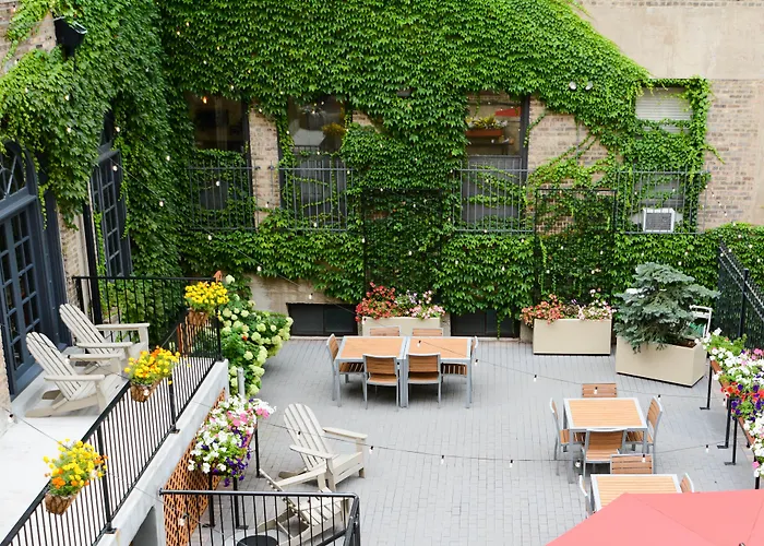 Hostel Getaway Chicago